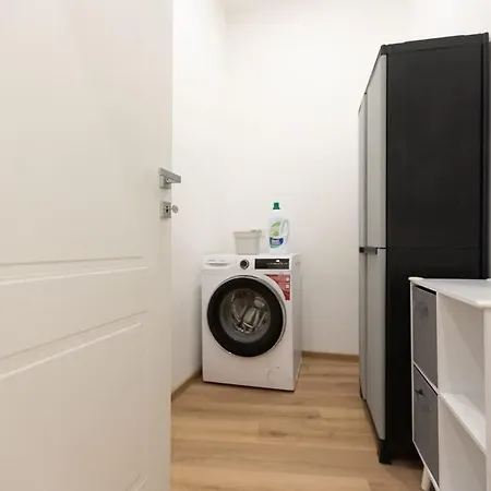 Colosseum Holidays - Three-bedroom * روما