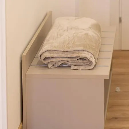 Colosseum Holidays - Three-bedroom شقة