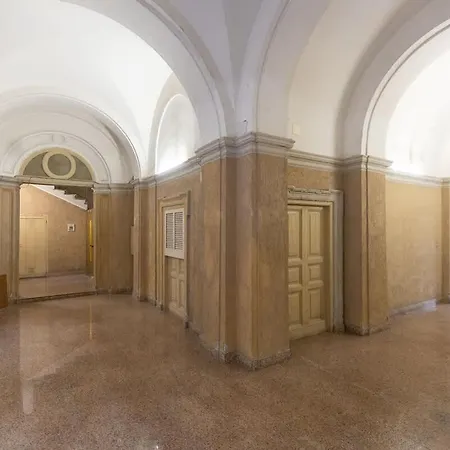 Colosseum Holidays - Three-bedroom روما