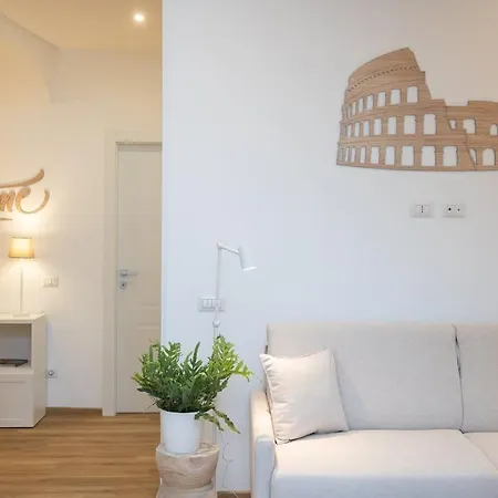 Colosseum Holidays - Three-bedroom شقة *