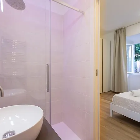Colosseum Holidays - Three-bedroom شقة روما