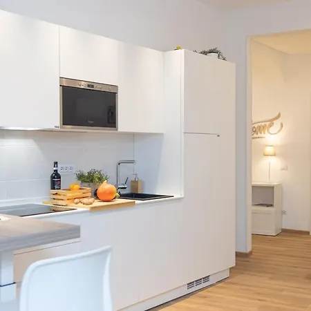 Colosseum Holidays - Three-bedroom شقة *