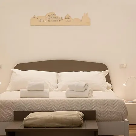شقة Colosseum Holidays - Three-bedroom روما