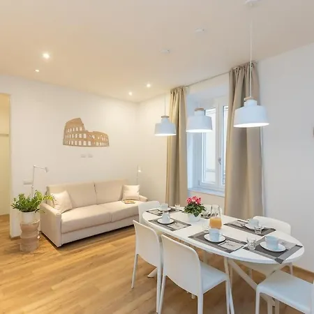 Colosseum Holidays - Three-bedroom *
